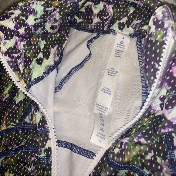 Lululemon Define Floral Jacket - Picture 2 of 5
